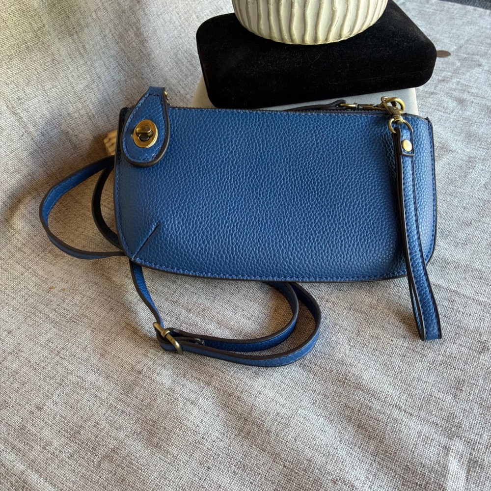 Joy Susan Crossbody Bag Wristlet Small Blue Pebbled Vegan Leather RN 100542